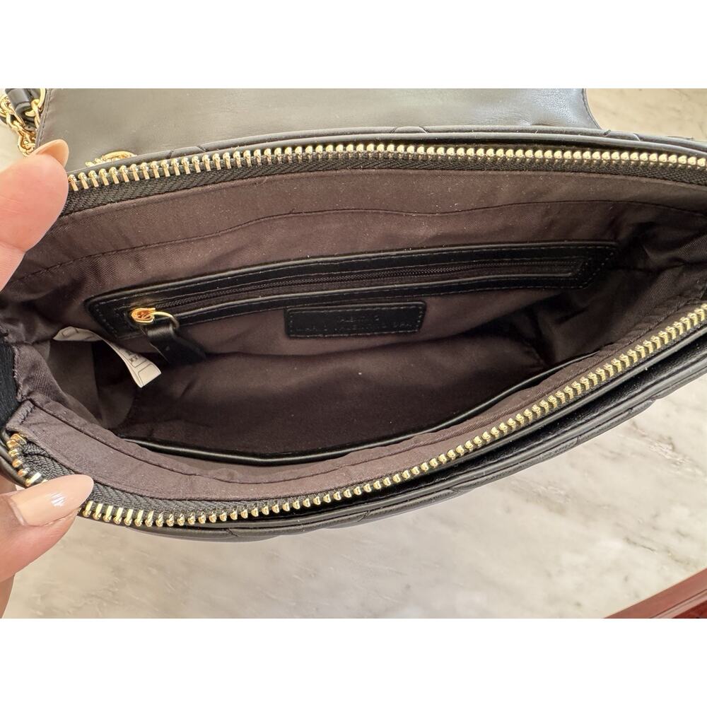 NWOT Valentino by Mario Valentino Ada Quilted Black Leather Bag Gold Chain Logo - Picture 7 of 7